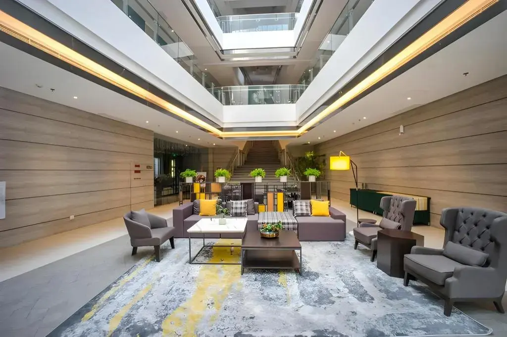 Цзиньцзэ: Home Inn Plus Suzhou Wujiang Fenhu Luxin Avenue