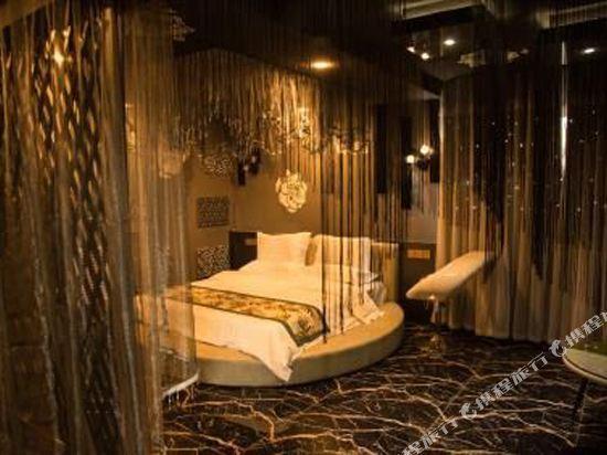 Баодин: Tiantian Express Hotel