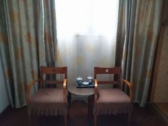 Шанхай: Dongying Hotel