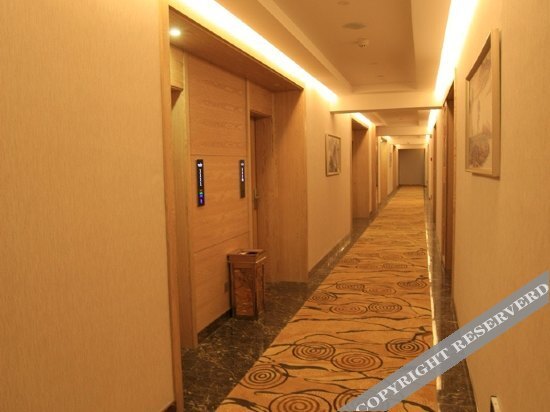 Куньмин: Pula International Hotel
