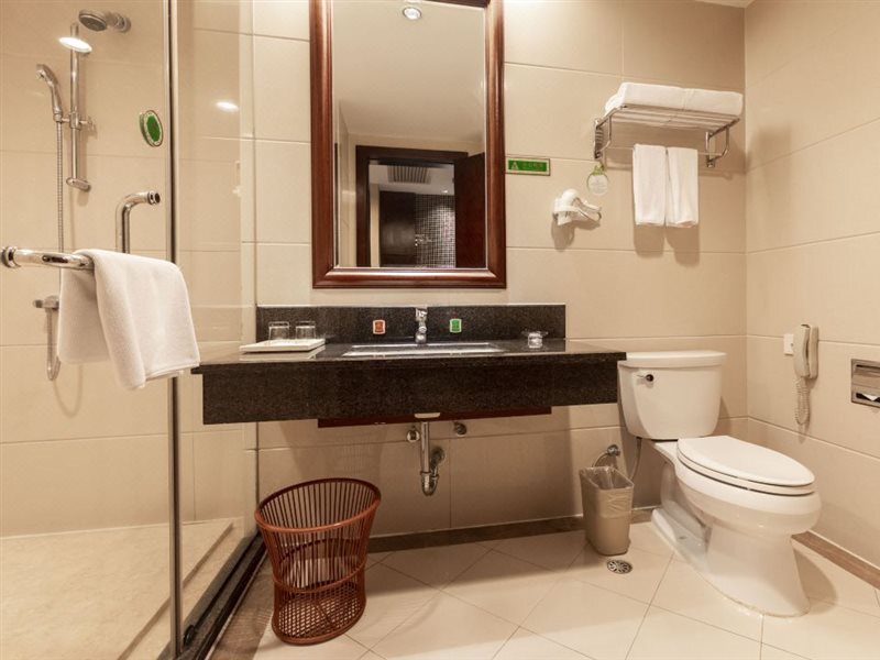 Дунгуань: Vienna International Hotel (Dongguan Changping Tian'ehu Road)