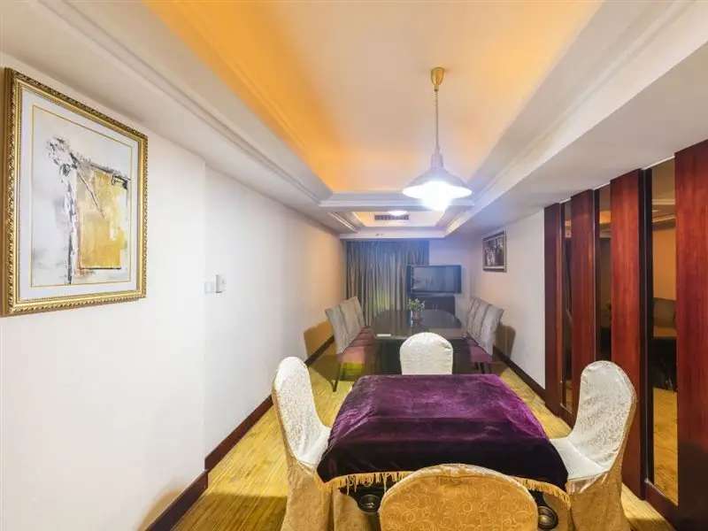 Дунгуань: Vienna International Hotel (Dongguan Changping Tian'ehu Road)