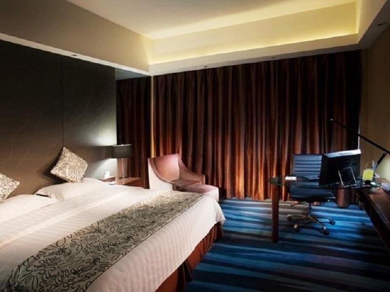 Хэфэй: Metropolo Jinjiang Hotels Hefei  Government Affairs Center and Swan Lake Wanda Plaza