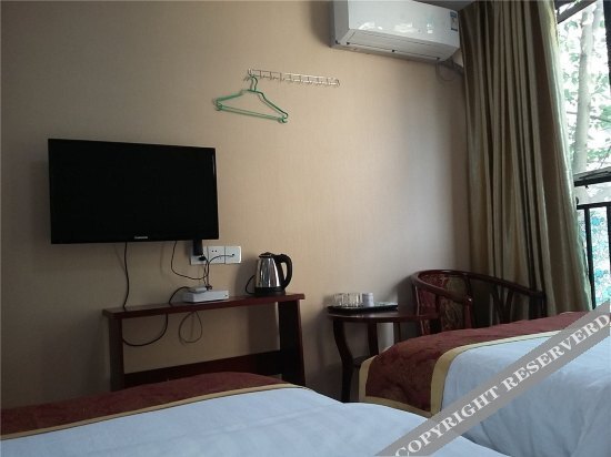 Чэнду: Hengtai Business Hotel (Chengdu Huaxiba)