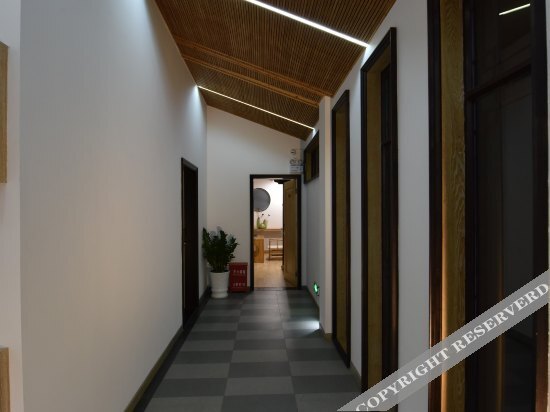 Шанхай: South Lake Retreat Holiday Courtyard