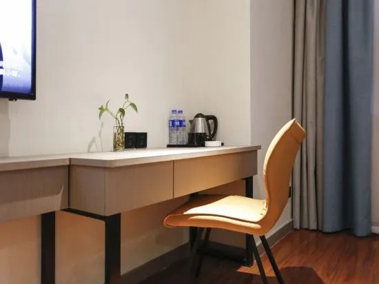 Нинбо: Homeinn Hotel (Ningbo Tianyi Square Center)