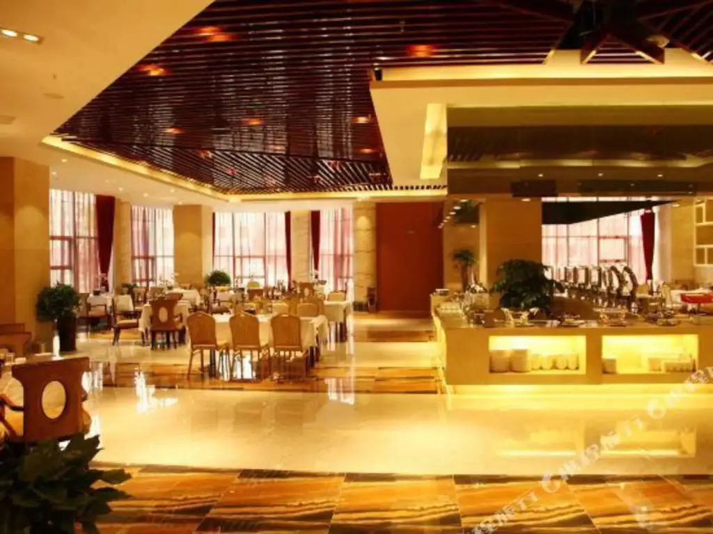 Хэнъян: Shenlongyingjia Hotel