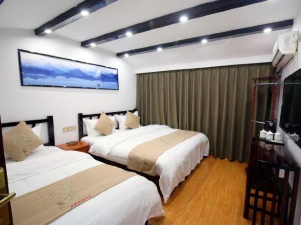 Сянси: Jia Xi Inn