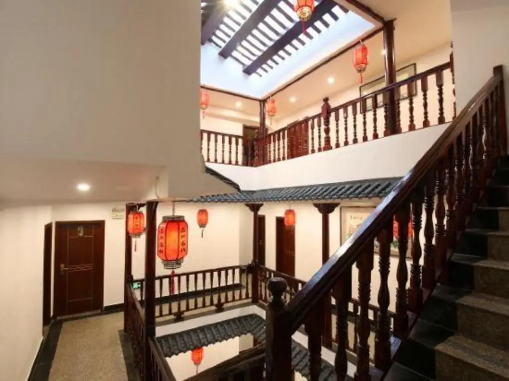 Сянси: Jia Xi Inn