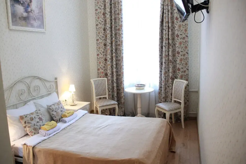 Санкт-Петербург: Rooms in Union on Marata