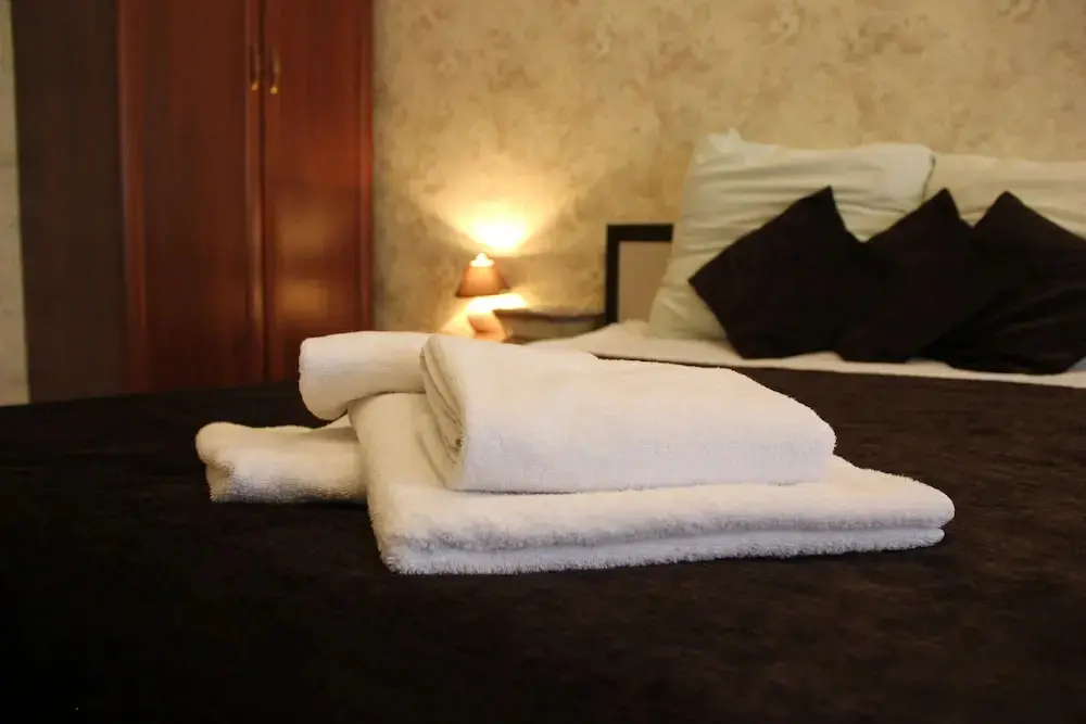 Санкт-Петербург: Rooms in Union on Marata