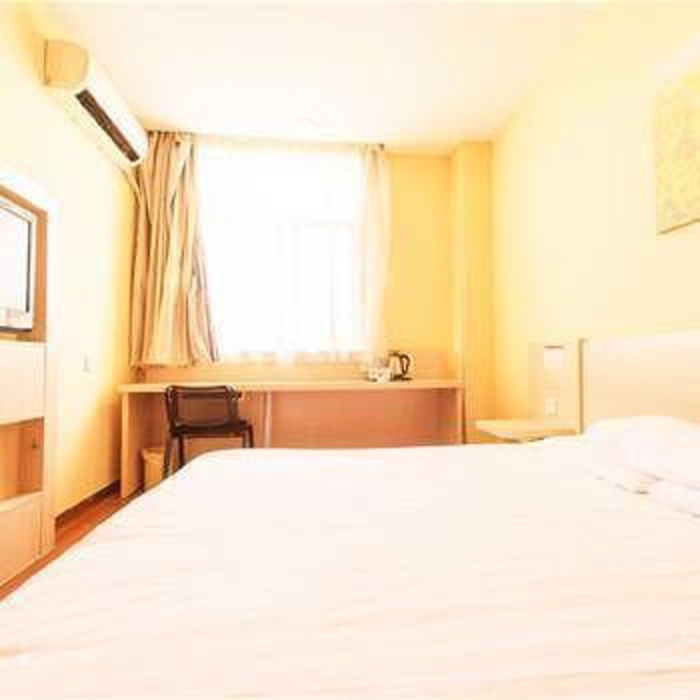 Чэнду: Motel 168