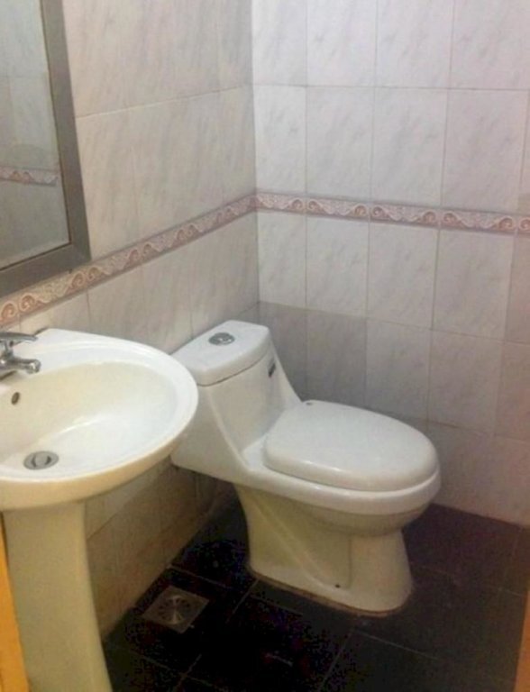 Циндао: Hanting Hotel Qingdao Zhanqiao Railway Station