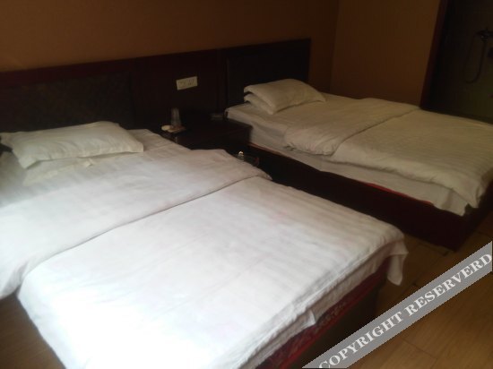 Ухань: Provence Garden Hotel (Wuhan Optics Valley Plaza)