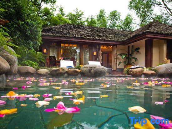 Чэнду: the Qingyuan Hotel Qingcheng