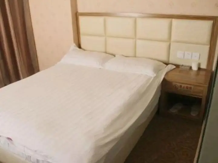Шанхай: Qilong Hotel