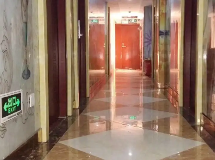 Шанхай: Qilong Hotel