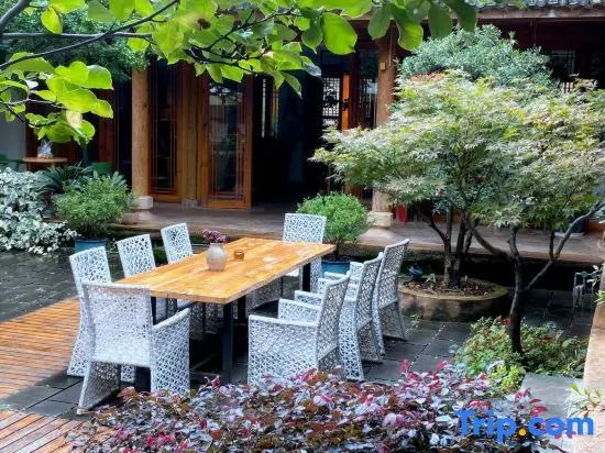 Onetree House — фото 1
