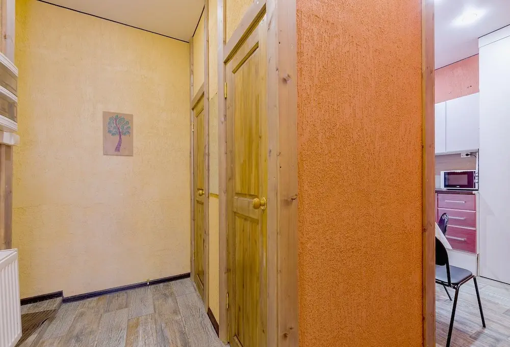 Санкт-Петербург: 2 Bedroom Apartment on Nevsky 135