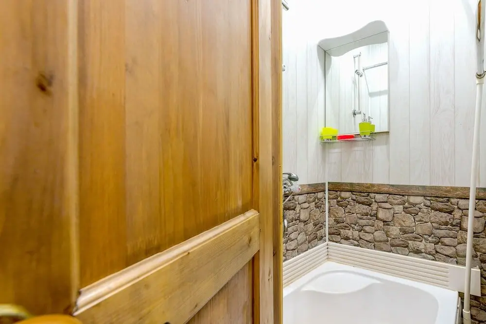 Санкт-Петербург: 2 Bedroom Apartment on Nevsky 135