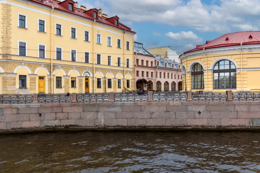 Санкт-Петербург: Отель Три Моста