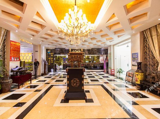 Бенгбу: Jincheng Anoluo Holiday Hotel