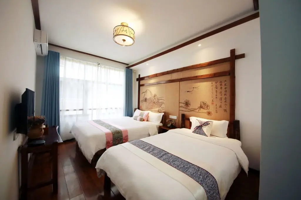 Чжанцзяцзе: Yueting Ecological Inn