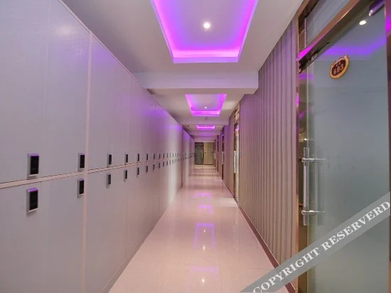 Куньмин: Zhumengzhe Capsule Hotel (Kunming Railway Station)