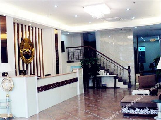 Хайкоу: Xuangu Selection Hotel (Hainan Business School Store)