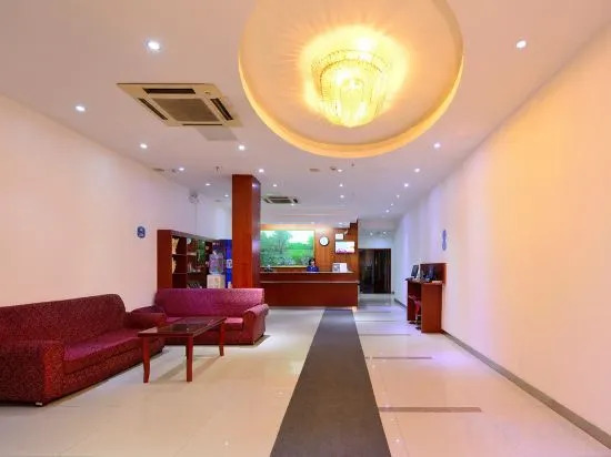 Шанхай: Hanting Hotel (Shanghai Lujiazui Zhangyang Road)