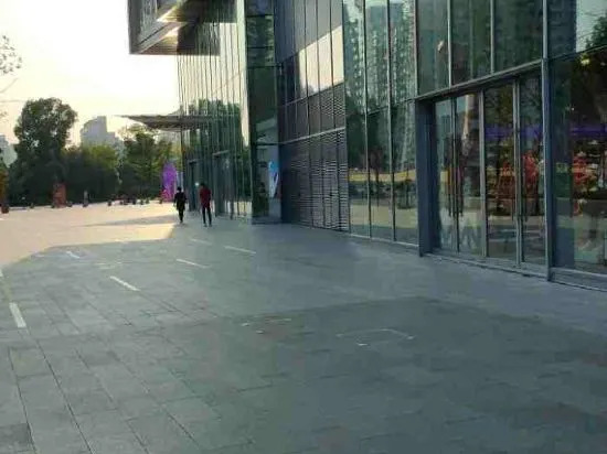 Шанхай: Hanting Hotel (Shanghai Lujiazui Zhangyang Road)