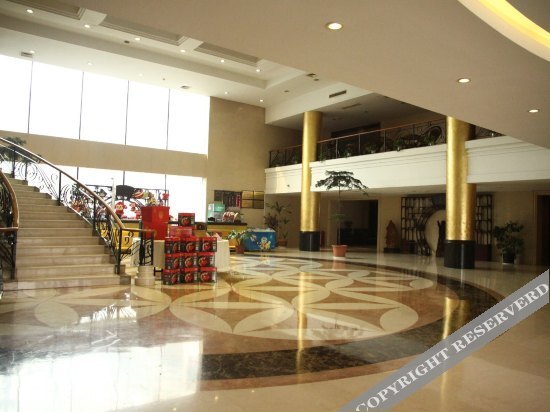 Хецзе: Shuiyi Huangjia Hotel