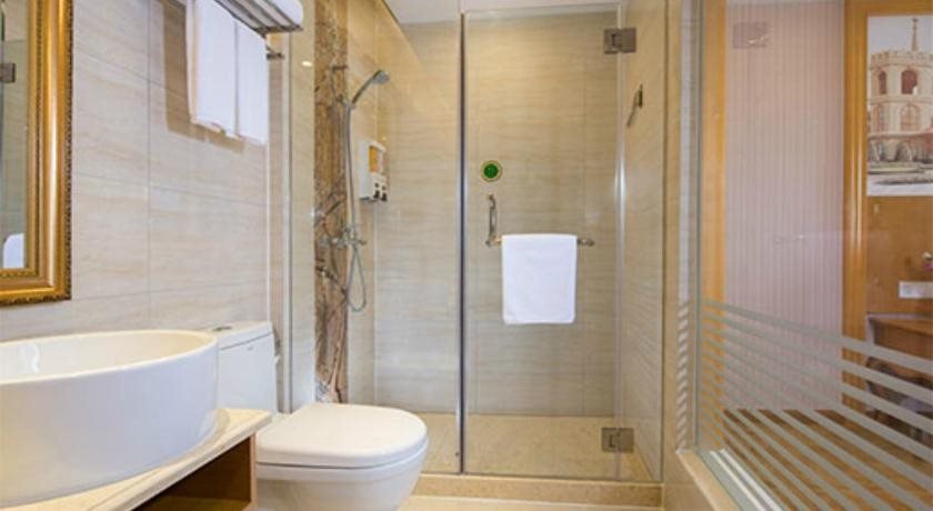Шэньчжэнь: Vienna 3 Best Hotel Meilong Road