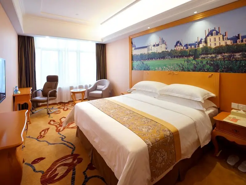 Шэньчжэнь: Vienna 3 Best Hotel Meilong Road