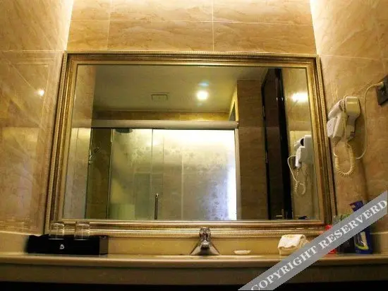 Цзуньи: Shijia Hotel