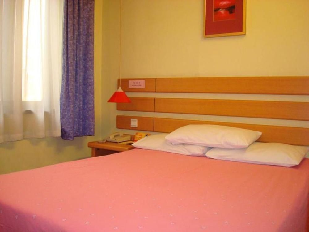 Ухань: Yasiman Hotel (Wuhan Hankou Railway Station Changgang Road Subway Station)