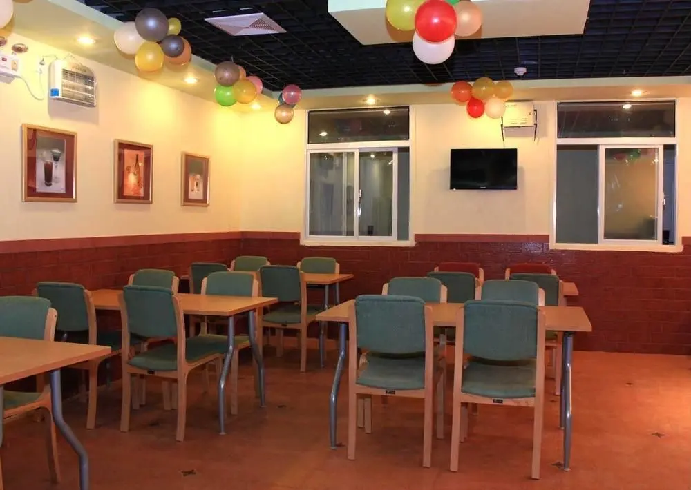 Ухань: Yasiman Hotel (Wuhan Hankou Railway Station Changgang Road Subway Station)