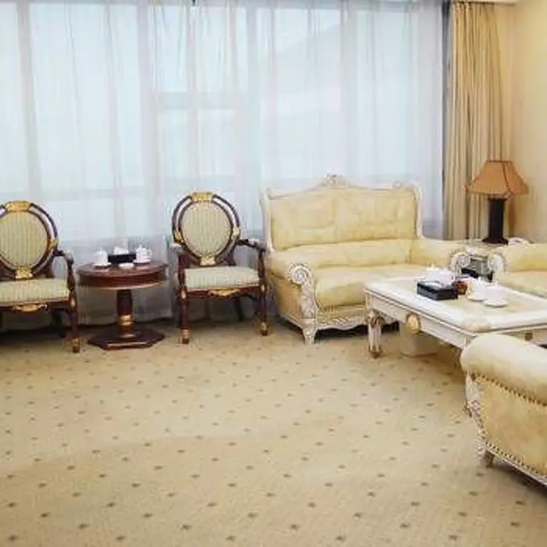 Циндао: Qingdao Haobang Holiday