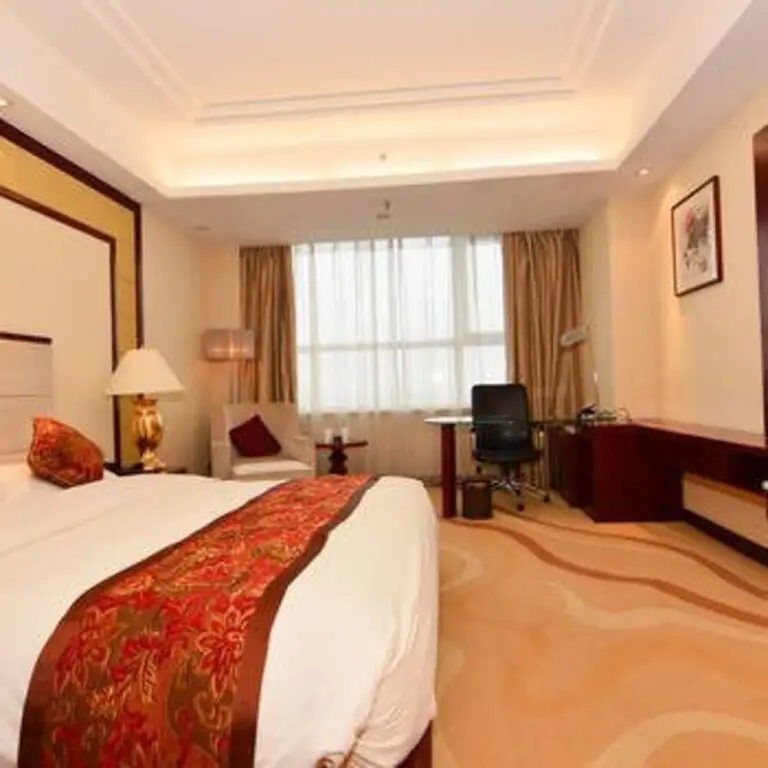 Циндао: Qingdao Haobang Holiday