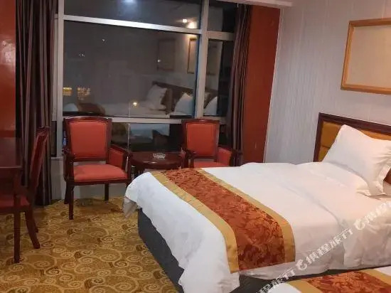 Дунгуань: Longju Business Hotel