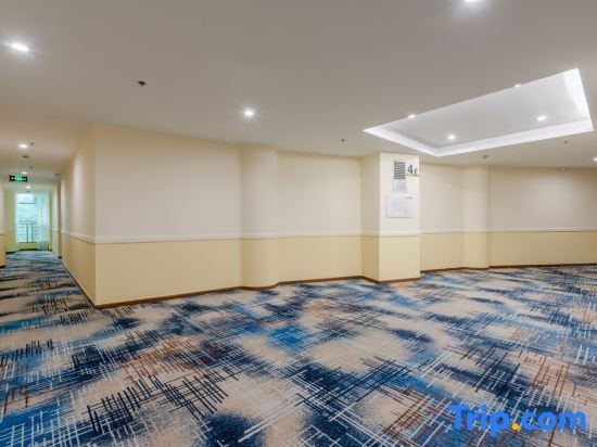 Фошань: juju Hotel (Foshan Haijundacheng Fisherman's Wharf Store)