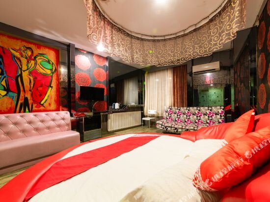 Циндао: Qingdao Runjia Boutique Hotel (Taishan Road Subway Station Branch)