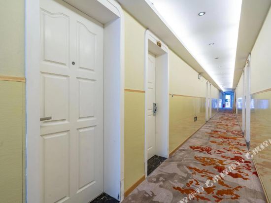 Хучжоу: Deqing Honglin Hotel