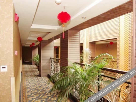 Панжихуа: Xinshichuang Chain Hotel Panzhihua Yanbian