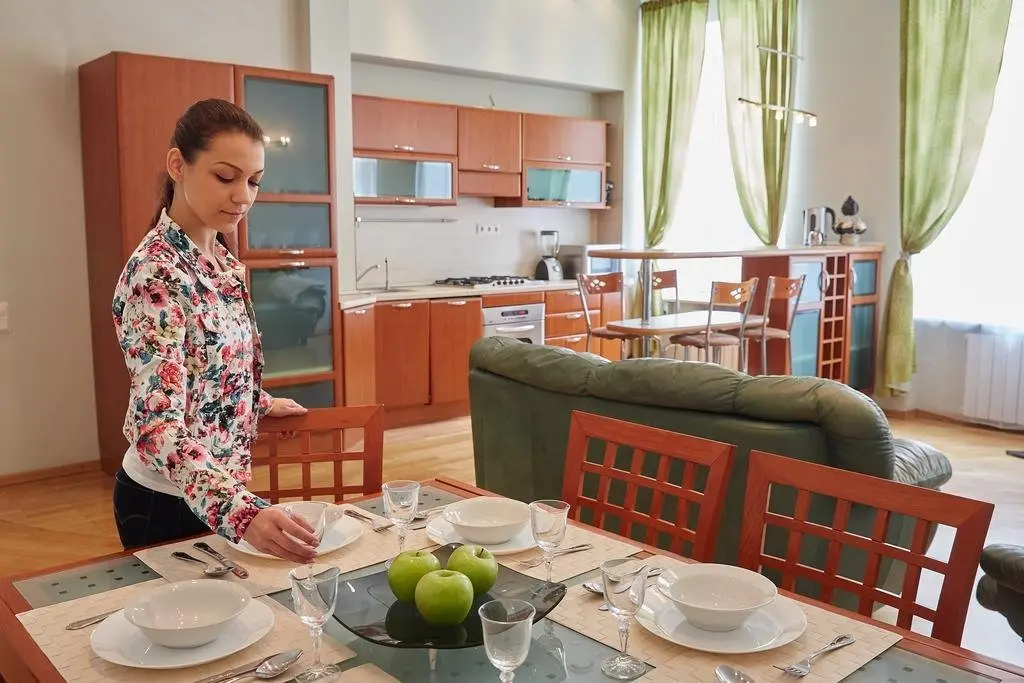 Санкт-Петербург: Center City Flats near Nevsky