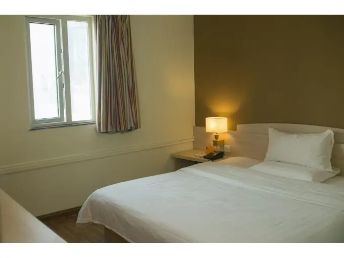 Гуанчжоу: 7Days Inn Guangzhou Panyu Shiqiao