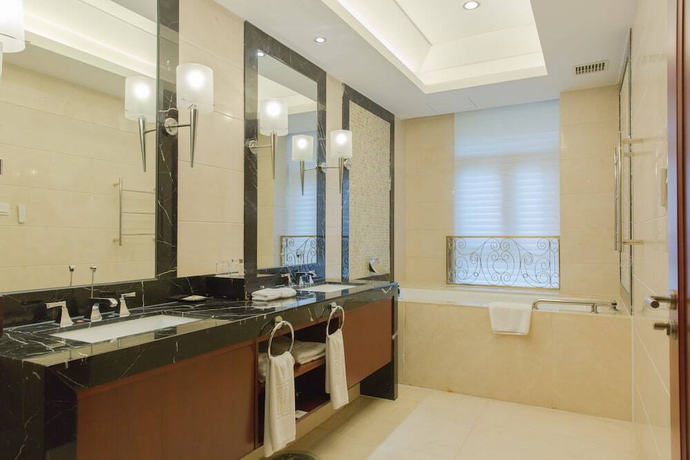 Нанкин: Nanjing Greenland Yuhao Hot Spring Hotel