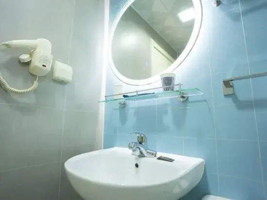 Пекин: Home Inn - Beijing West Railway Station North Square