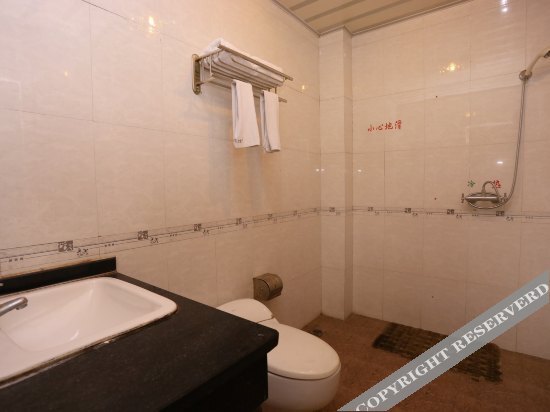 Яань: Yuhong Hotel