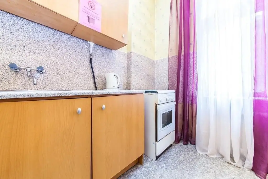 Санкт-Петербург: Меблированные комнаты A Rent на Александра Невского